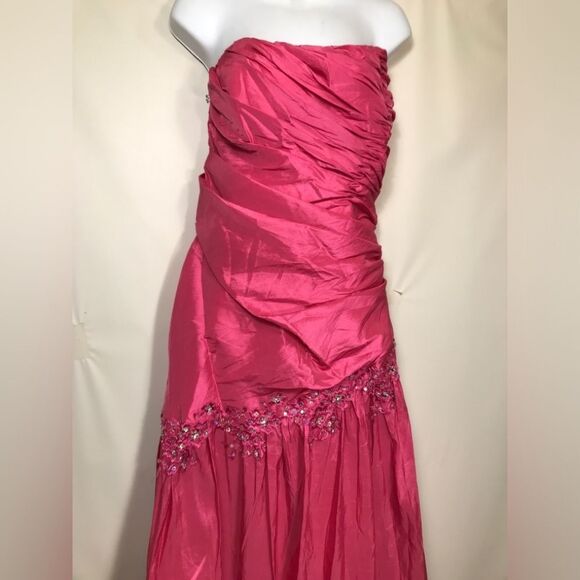 Juliet Formal Prom Homecoming Pink Sequin Gown Strapless 2xLarge - Picture 1 of 10